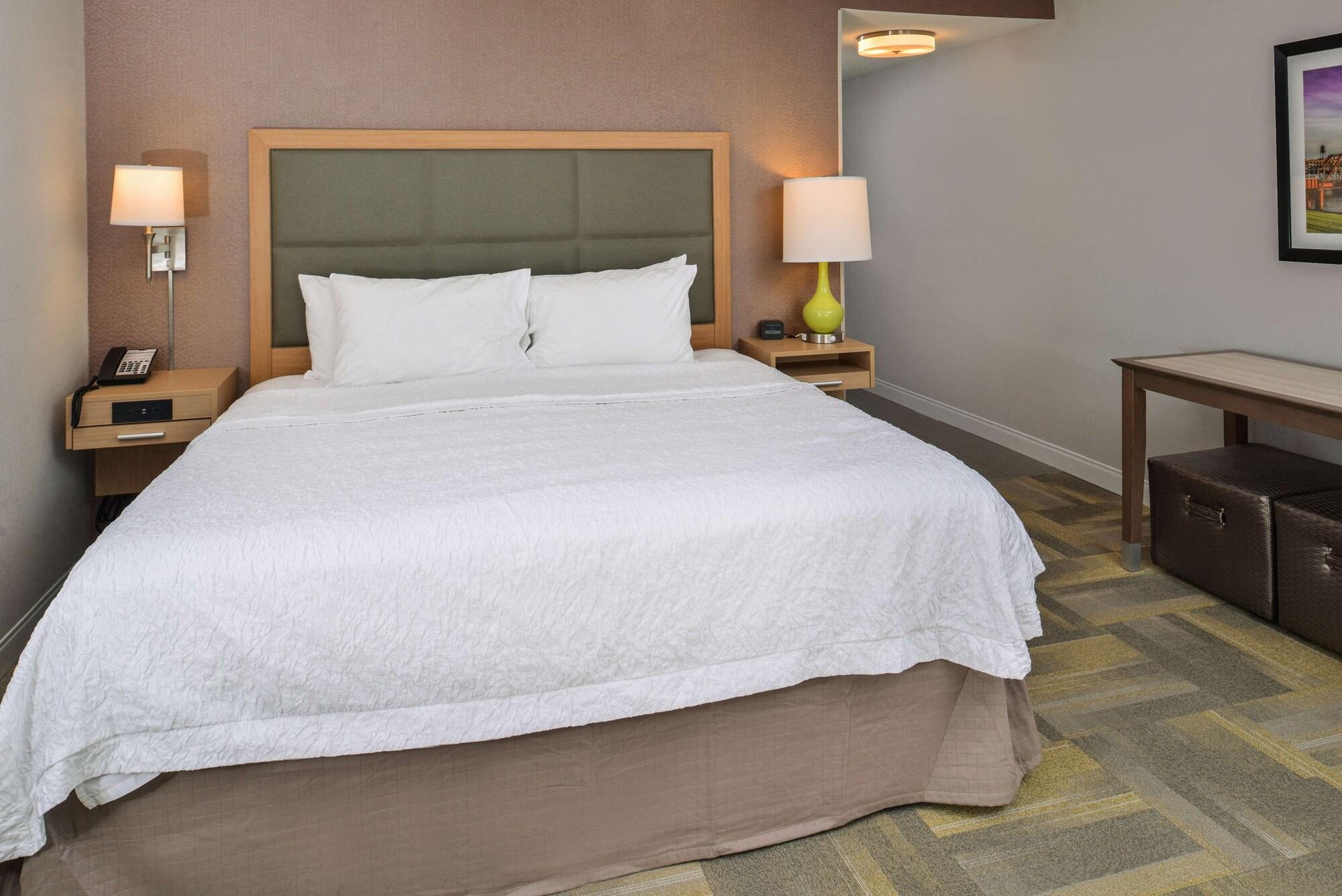 Hampton Inn And Suites Altoona-Des Moines By Hilton Εξωτερικό φωτογραφία